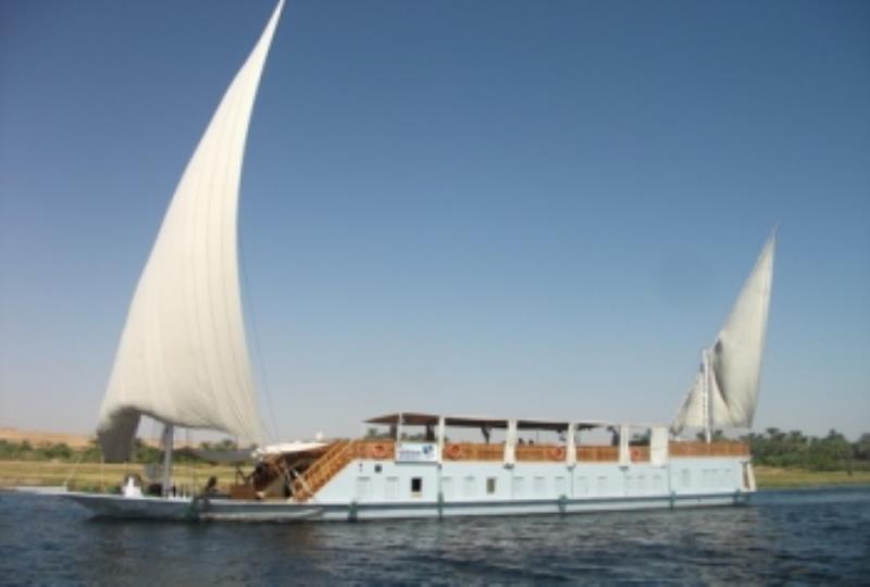 Nile Trip on Dahabiya from Hurghada or Safage 