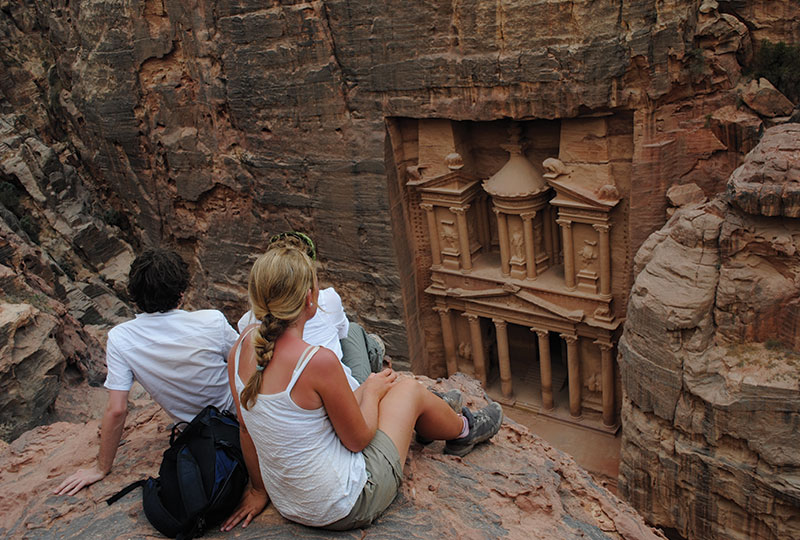 Offer : The Pyramids and Petra Tour 